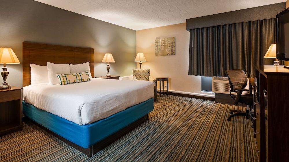 Best Western Woodhaven Inn photo 23