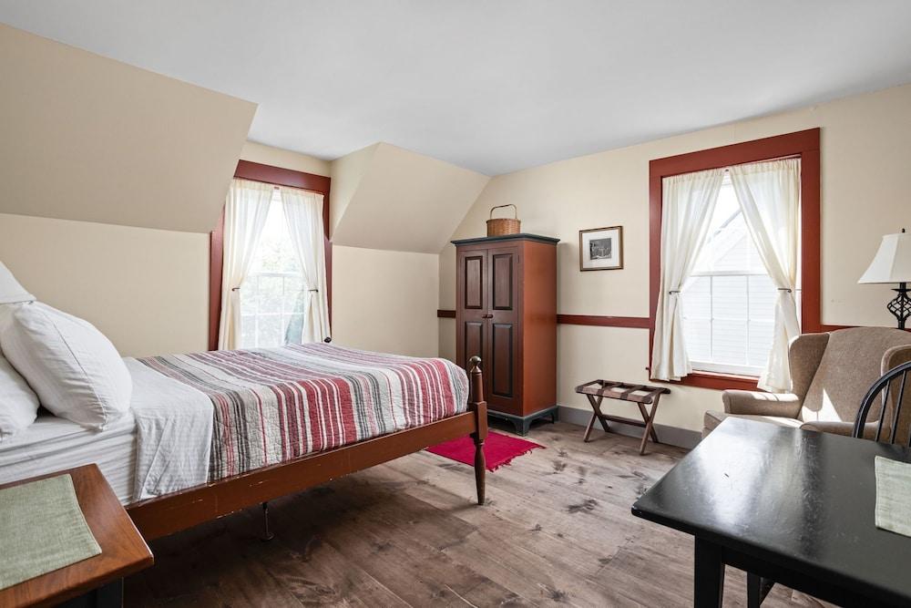 Artists Colony Inn photo 10