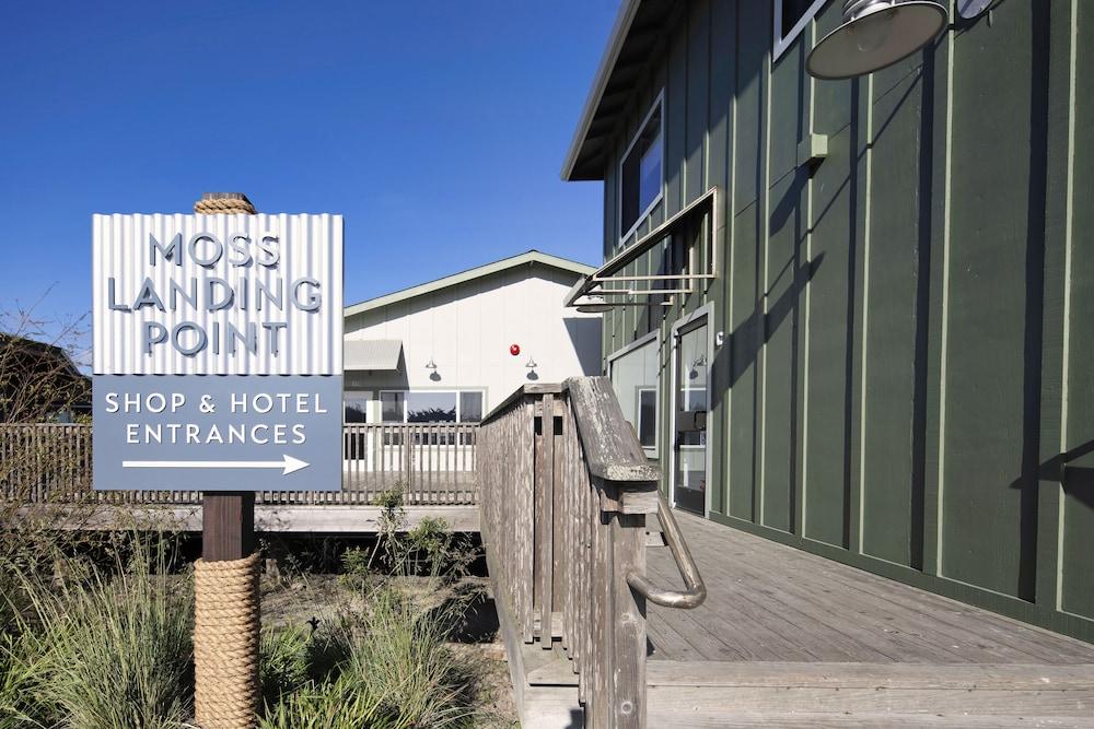 Inn At Moss Landing Point photo 17