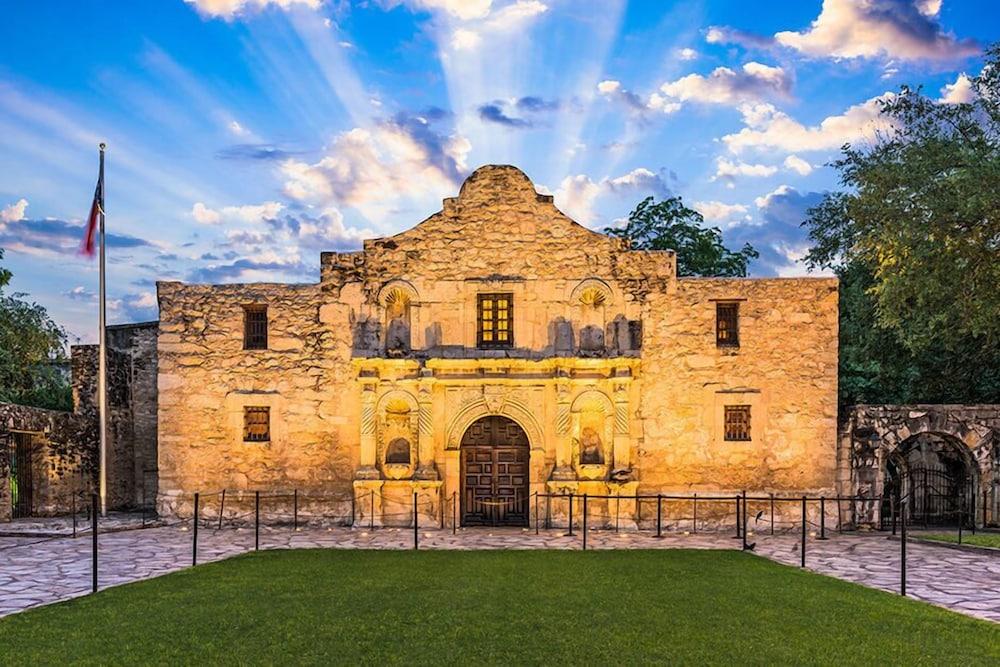 Mokara Hotel & Spa San Antonio photo 56