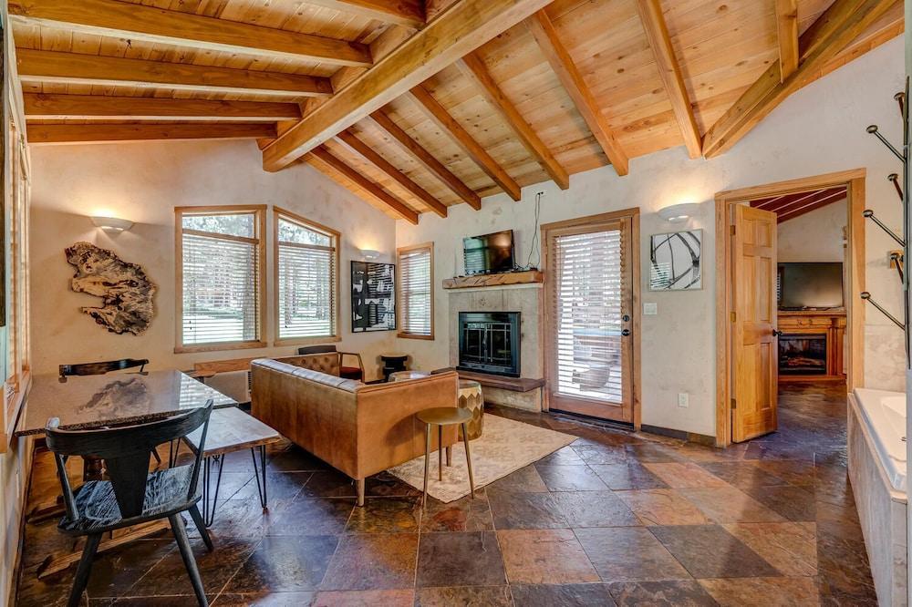 Chalet View Lodge photo 21