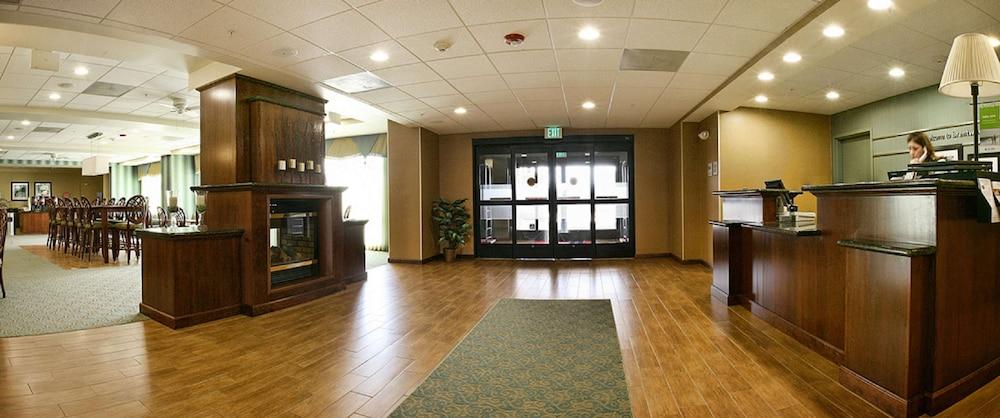 Hampton Inn Brentwood photo 21