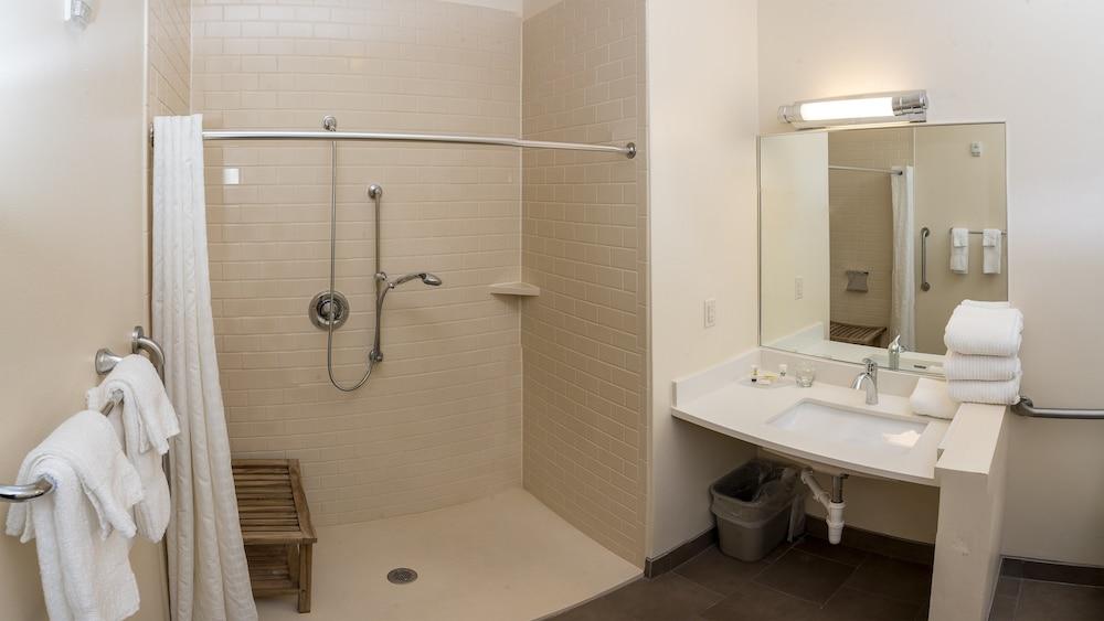 Candlewood Suites St. Joseph / Benton Harbor by IHG photo 34