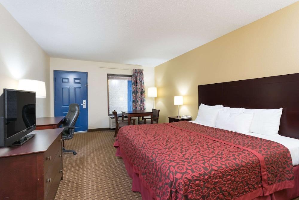 Days Inn by Wyndham Reidsville photo 3