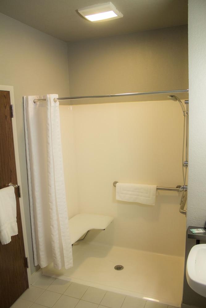 Metropolis Resort photo 31