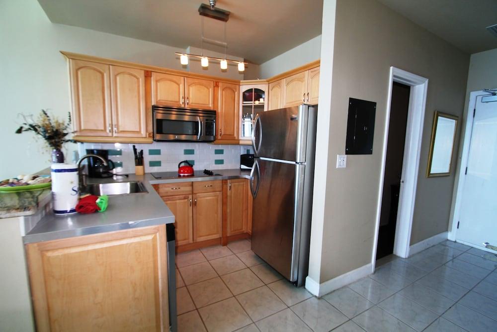 Soleil Apartments at Castle Beach Club photo 87