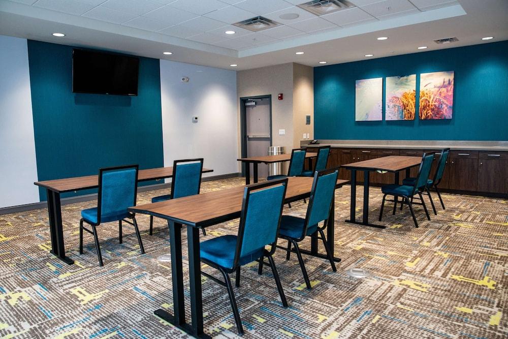 Hampton Inn Paris photo 60