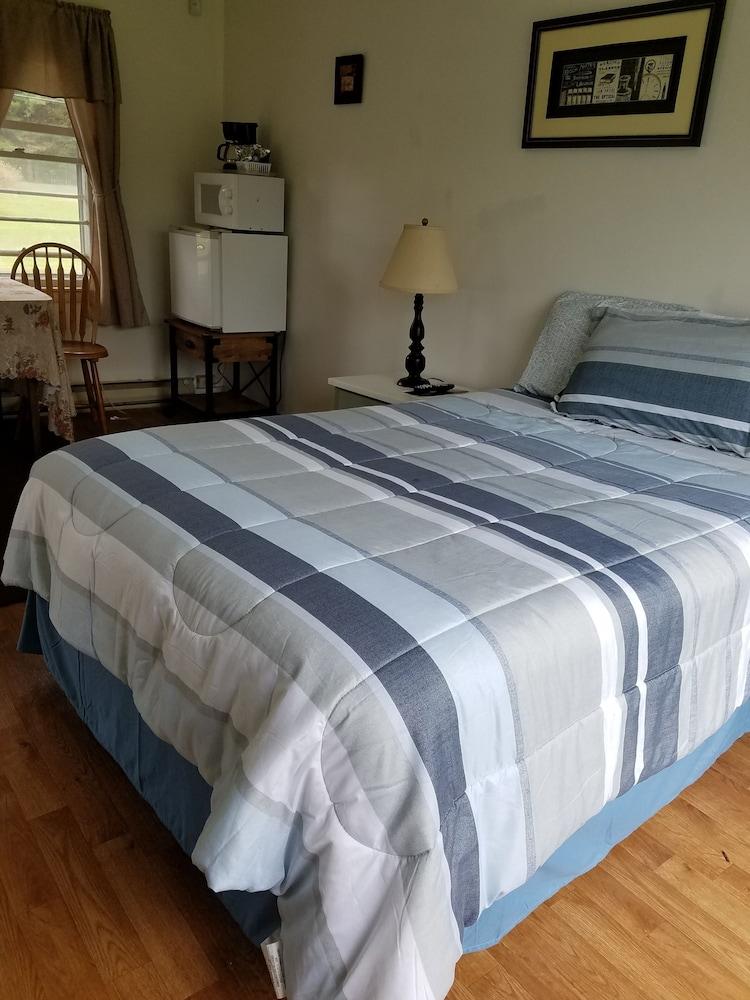 Becket Motel photo 19