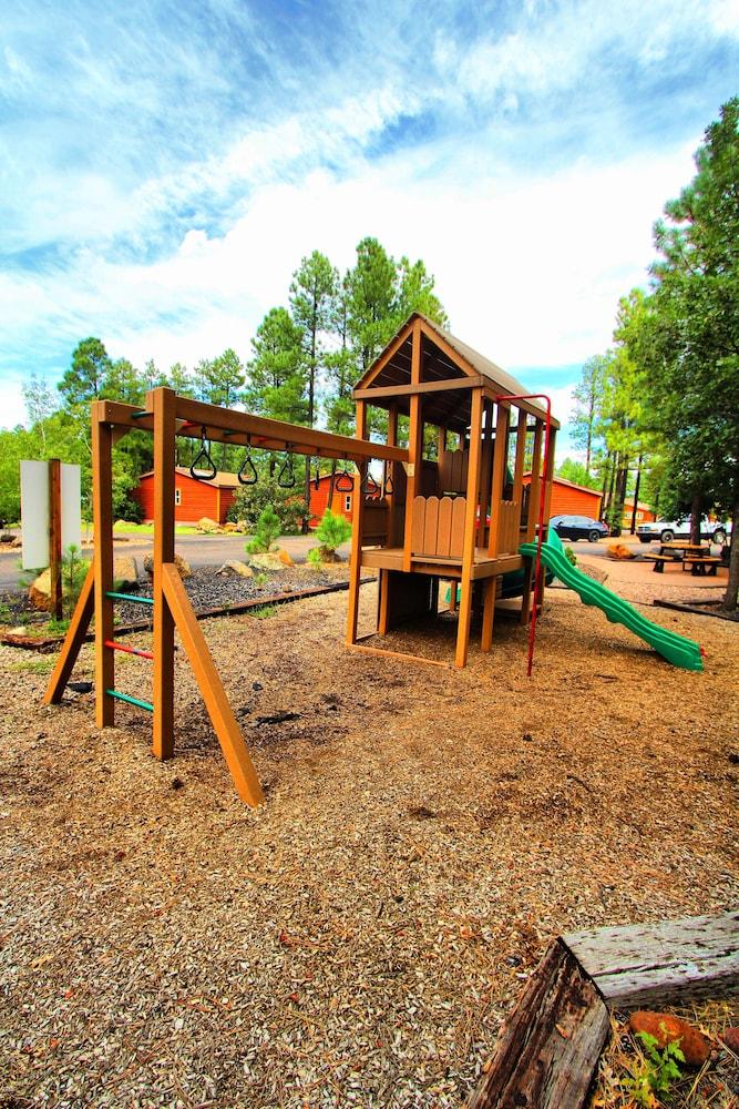 Roundhouse Resort photo 32