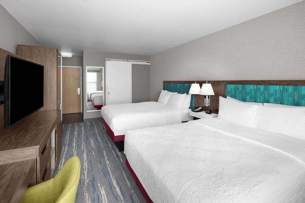 Hampton Inn & Suites Orem photo 11