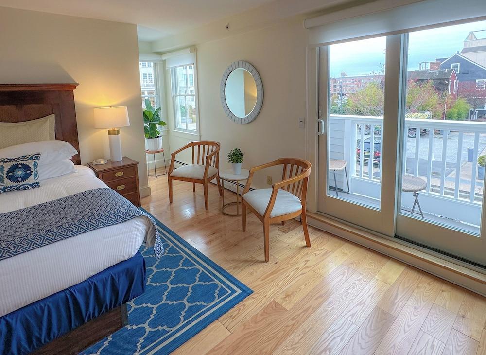 Harborside Inn photo 23
