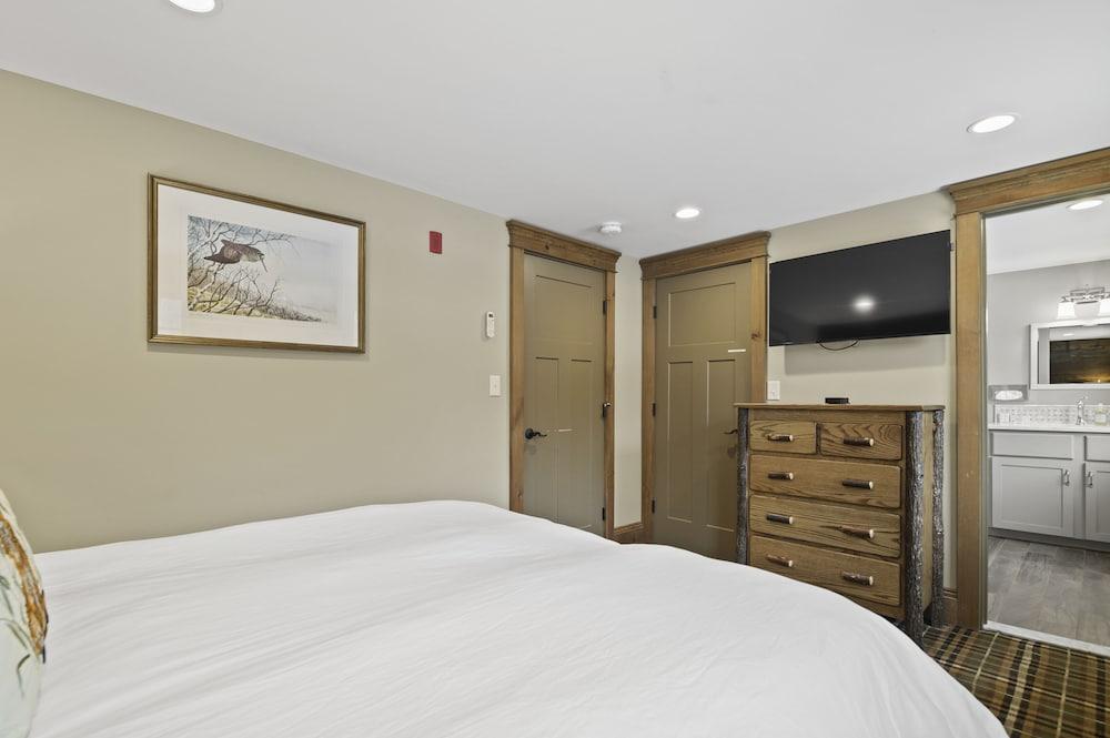 Brook Bound Inn photo 18