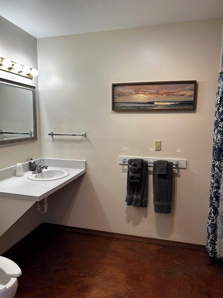 Lamplighter Cabins & Suites photo 76
