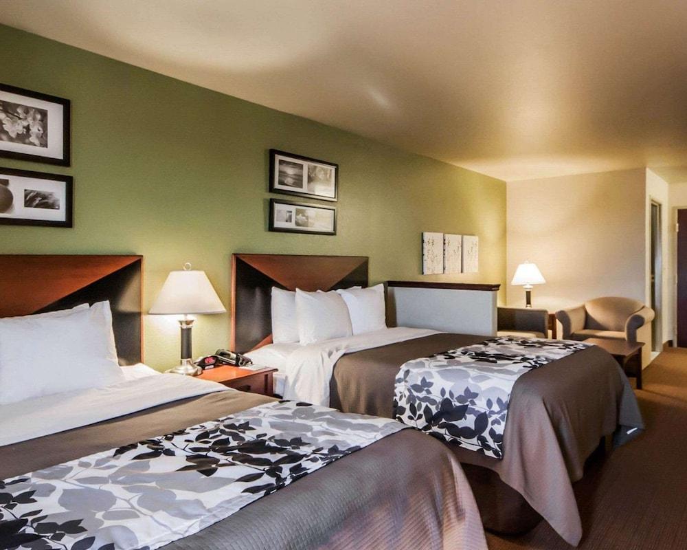 Sleep Inn & Suites Shamrock photo 44