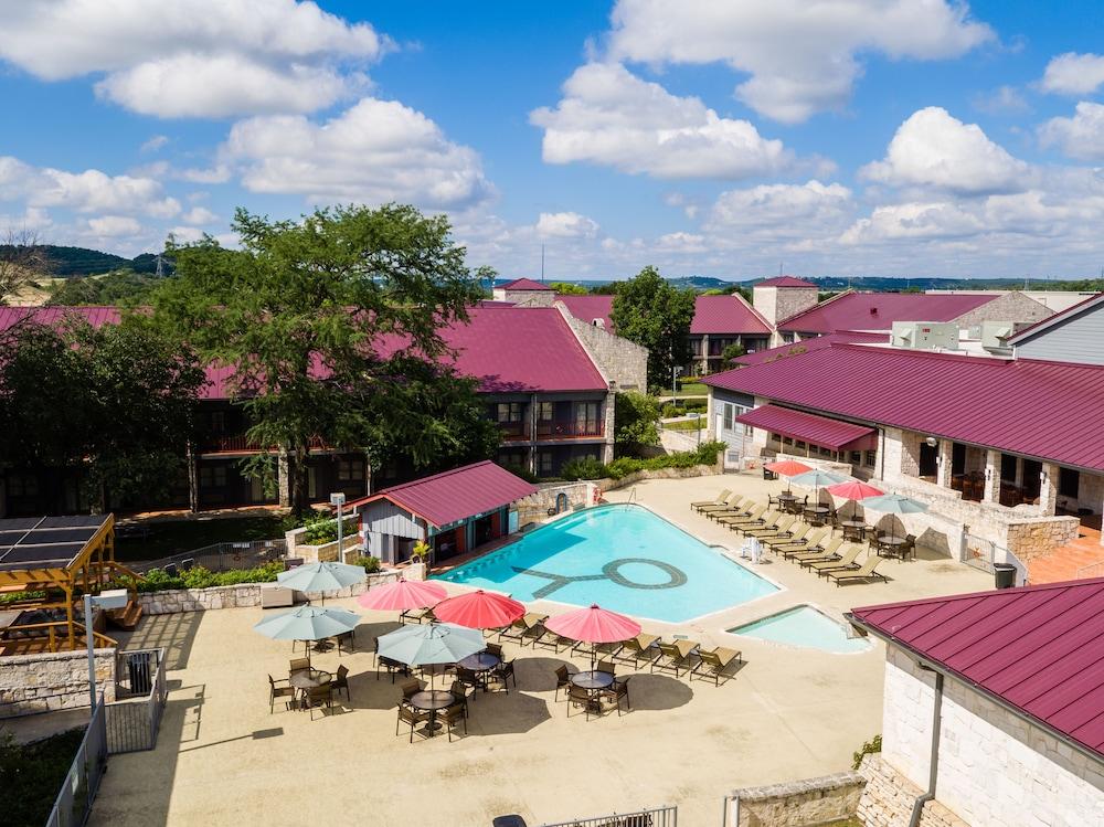 Y O Ranch Hotel photo 23