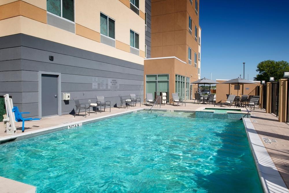 Fairfield Inn and Suites Dallas East photo 21