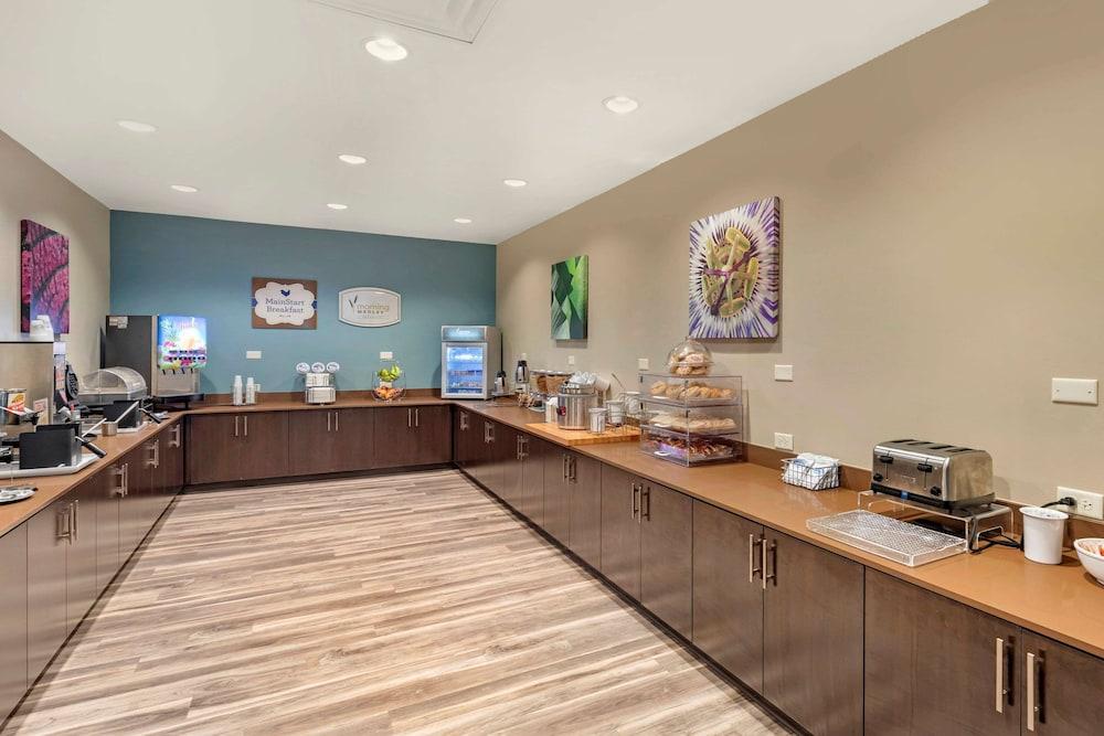 MainStay Suites Lancaster Dallas South photo 35