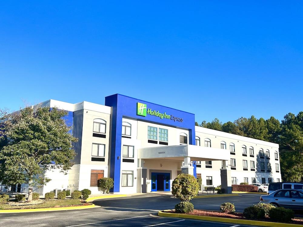 Holiday Inn Express Madison by IHG photo 46