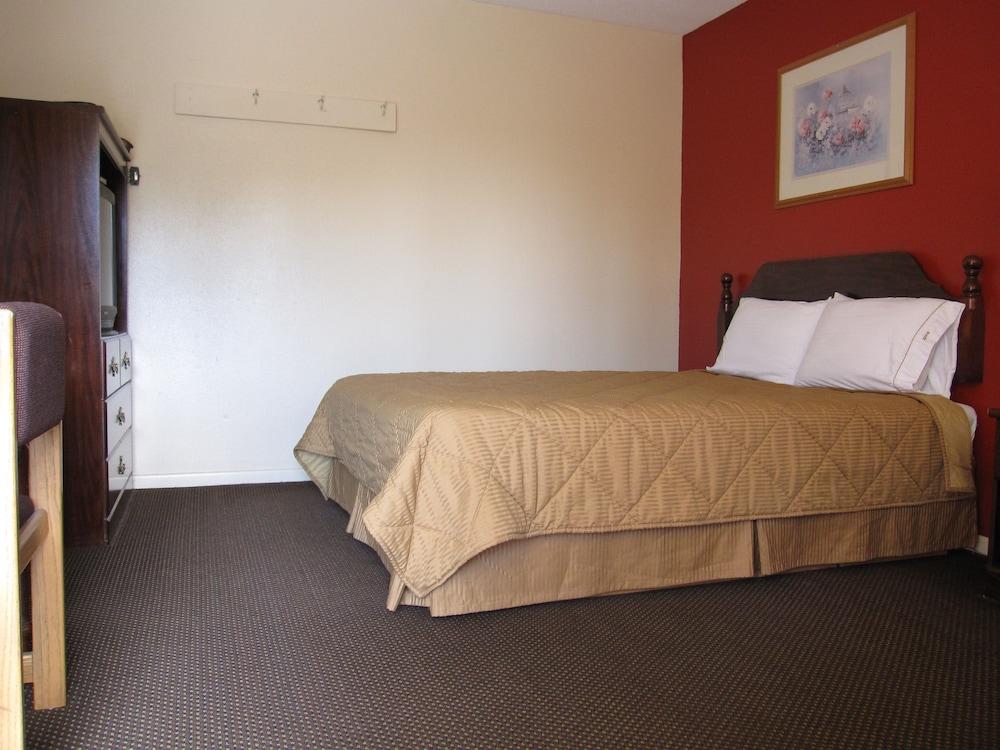 Palace Inn photo 6