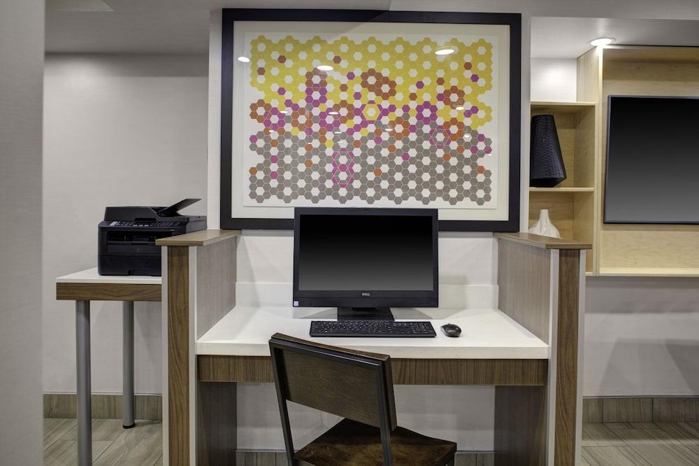 Holiday Inn Express Sedona by IHG photo 26
