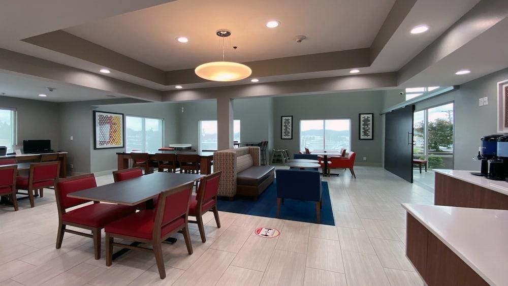 Holiday Inn Express & Suites Somerset Central by IHG photo 56