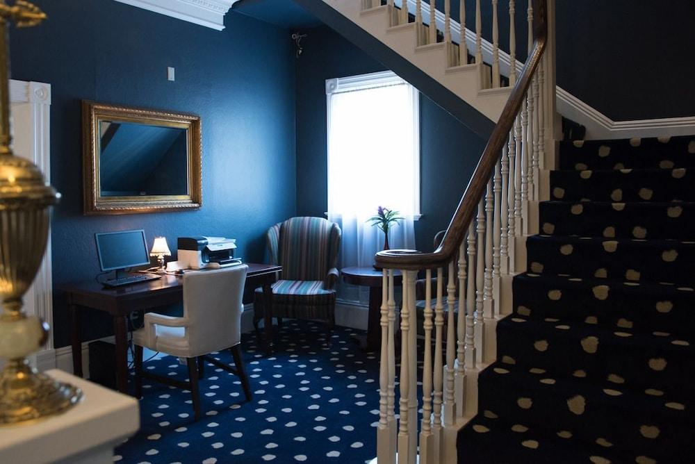 The Sterling Hotel photo 39