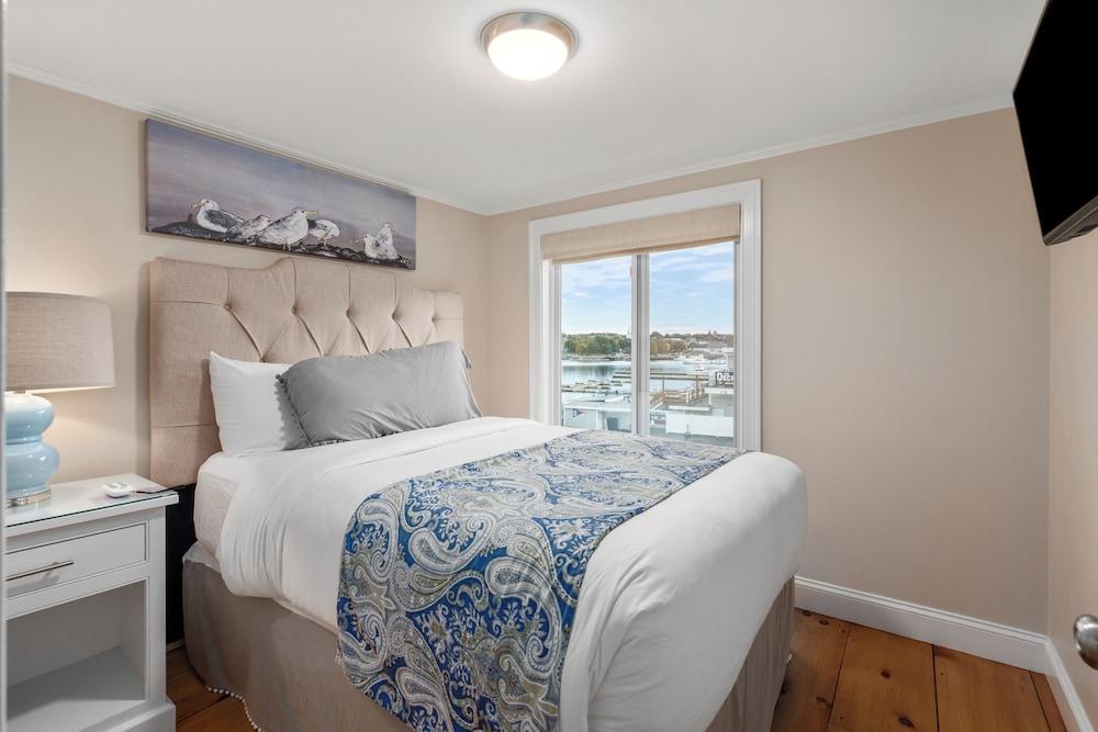 Guest House Suites photo 25