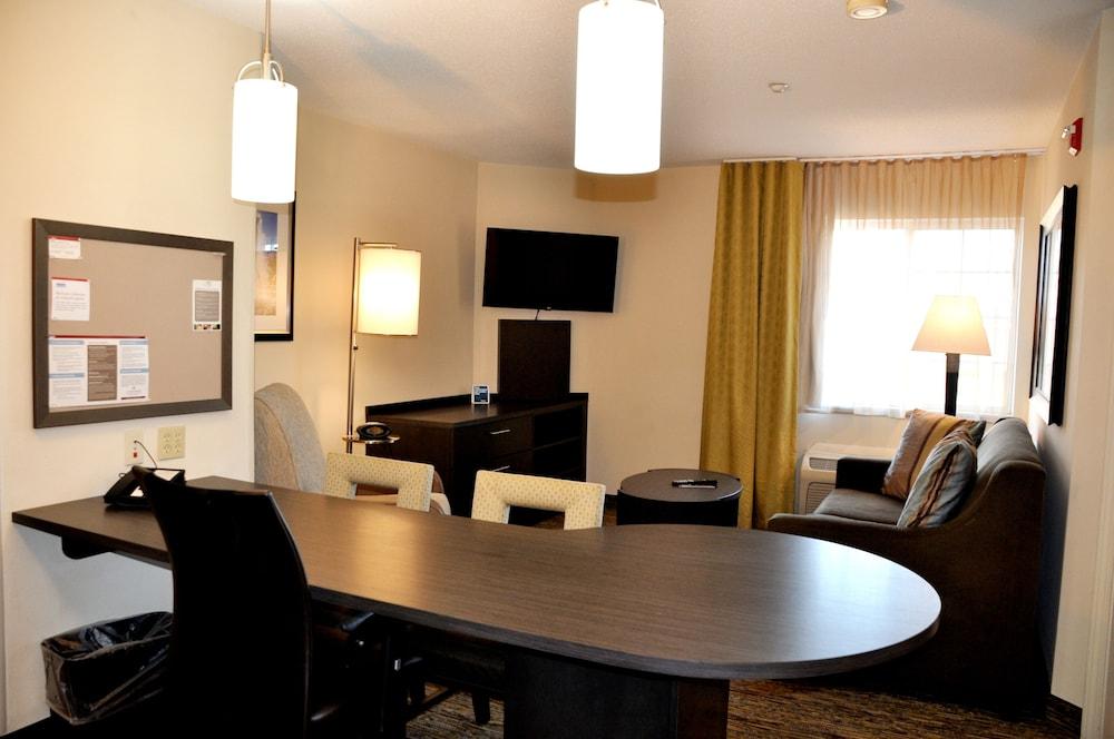 Candlewood Suites Washington Dulles Sterling by IHG photo 4