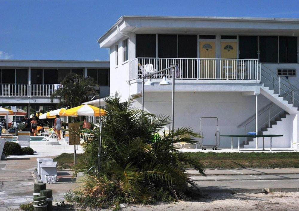 Sands of Treasure Island photo 10