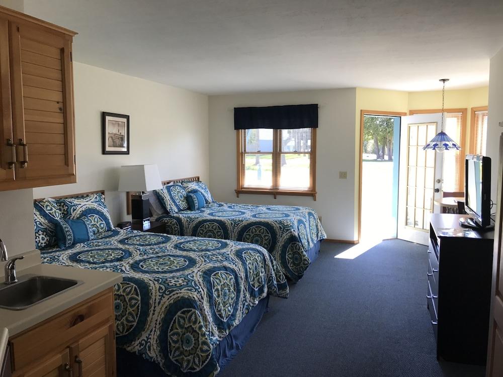 Harbor Light Inn photo 24