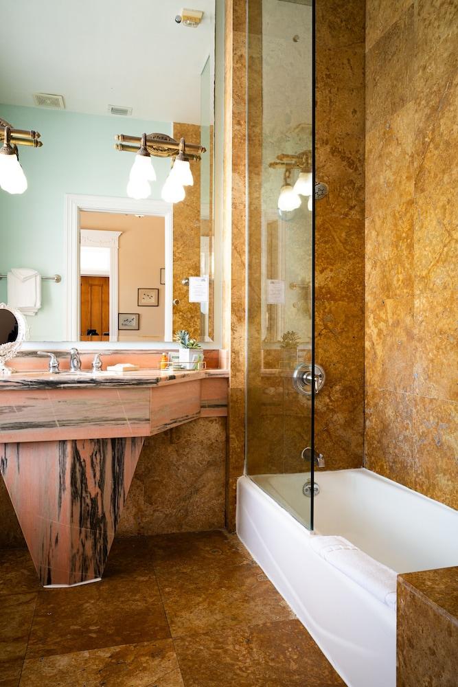 Southernmost House photo 49