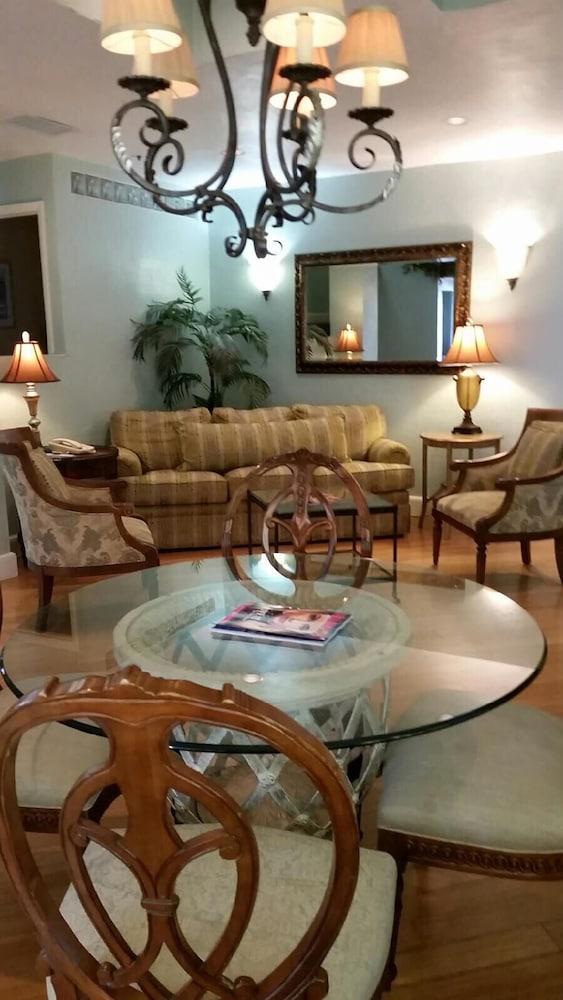 Hollywood Beach Resort-tower Suite photo 8