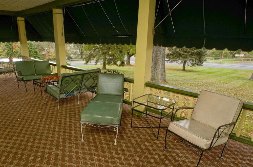 Potomac River Motel photo 24