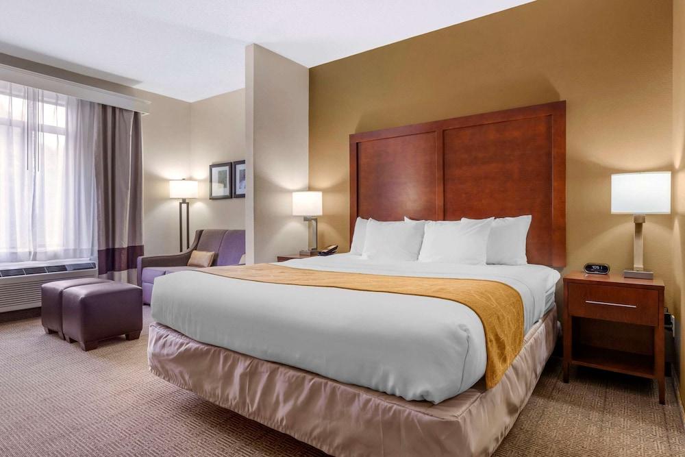 Comfort Suites Boone - University Area photo 4
