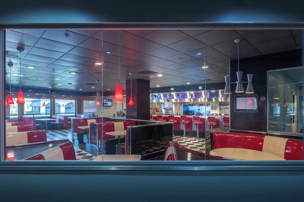 Renaissance Reno Downtown Hotel & Spa photo 51