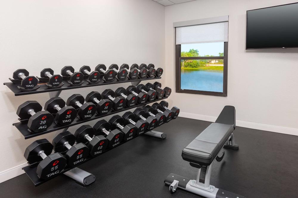 Hampton Inn Bonita Springs/Naples-North photo 30