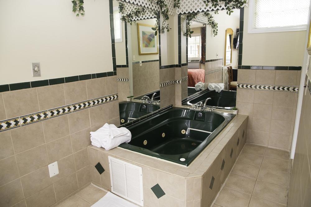 Capri inn and Suites photo 4