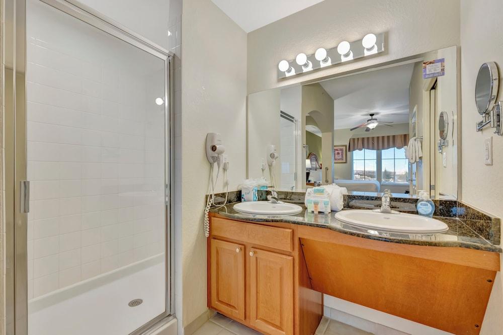 The Village Resort Suite and Spa photo 28