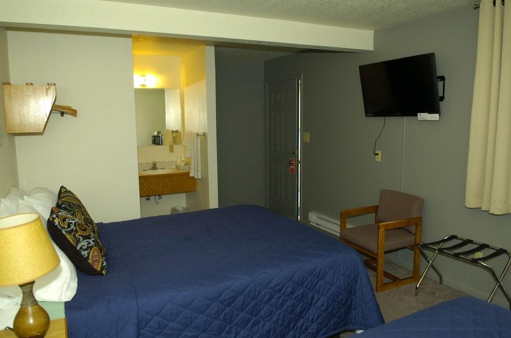 Trout Montana Motel photo 43