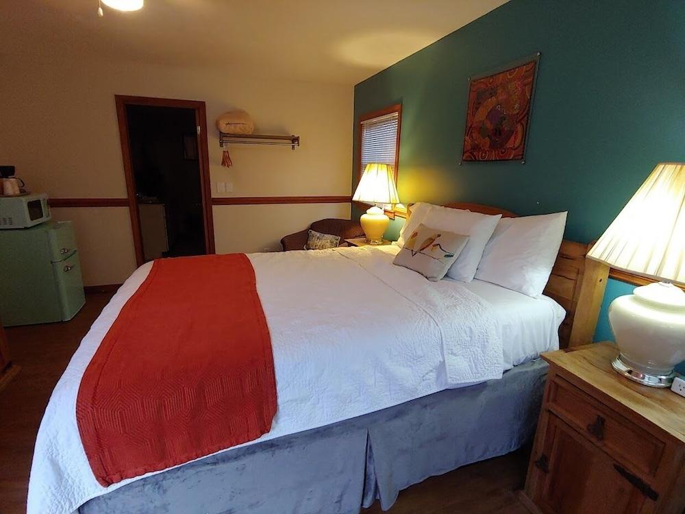 Meadowlark Motel with Restaurant & Bar photo 14