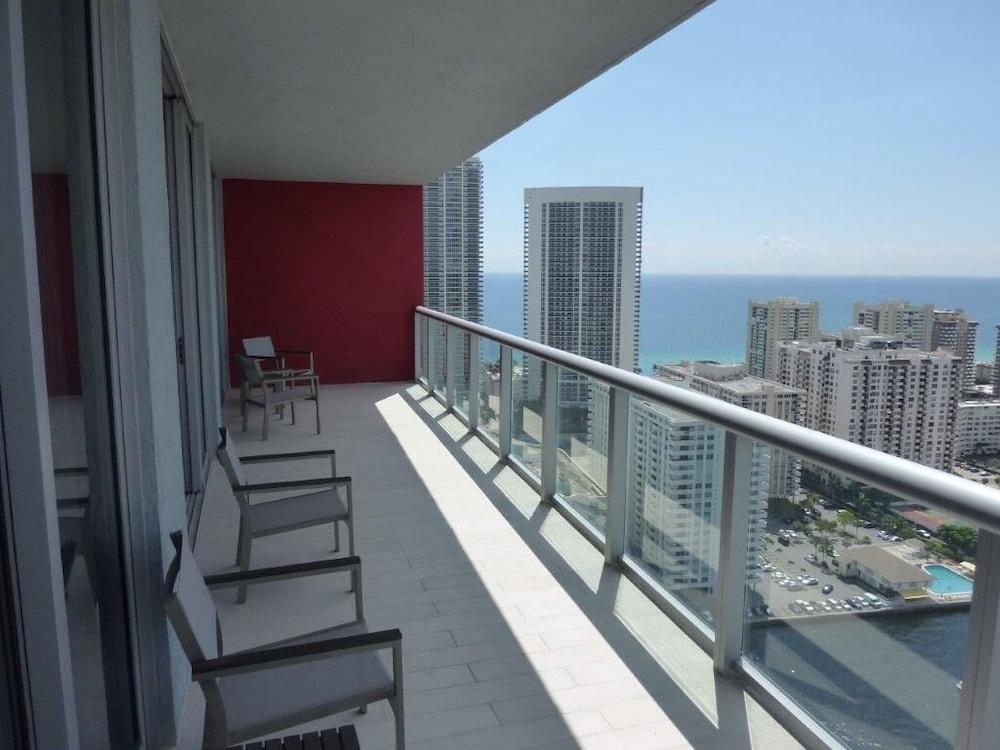 South Ocean Suites photo 29