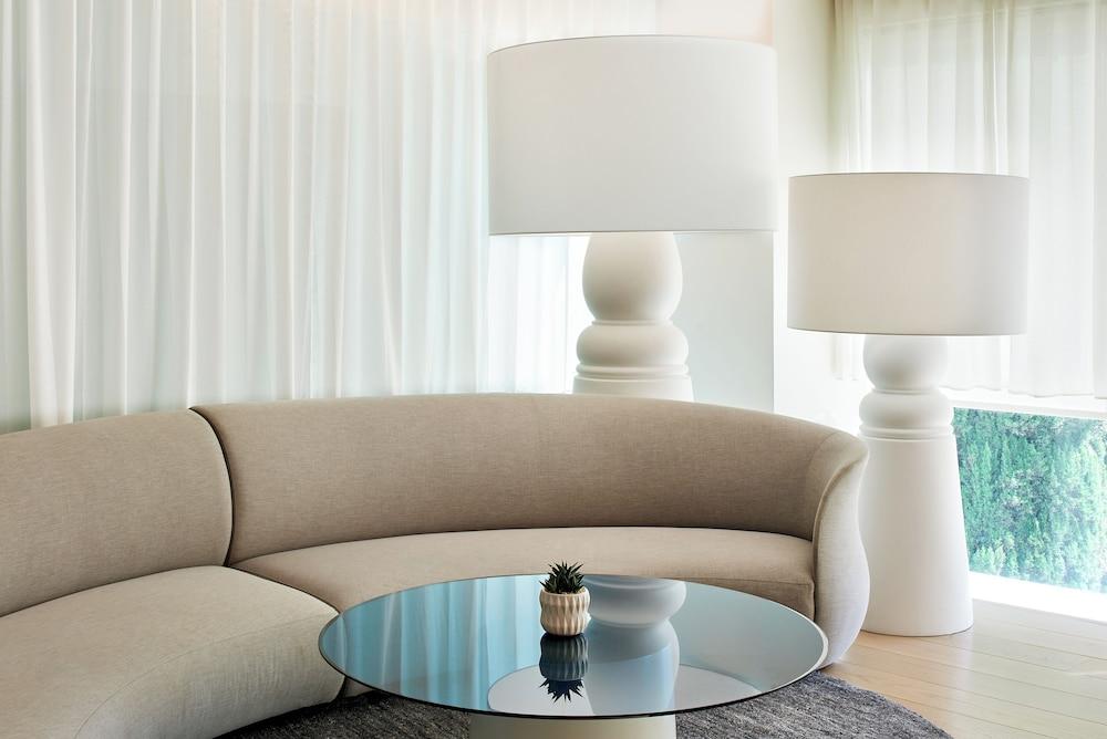 Mondrian Los Angeles photo 1