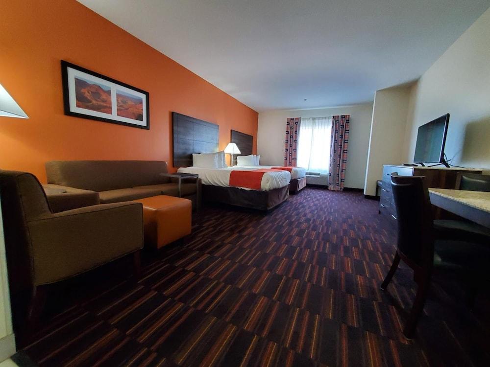 Home Away Suites photo 16