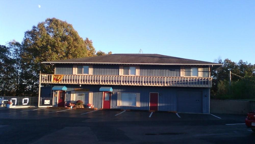 Mountain Country Inn photo 3