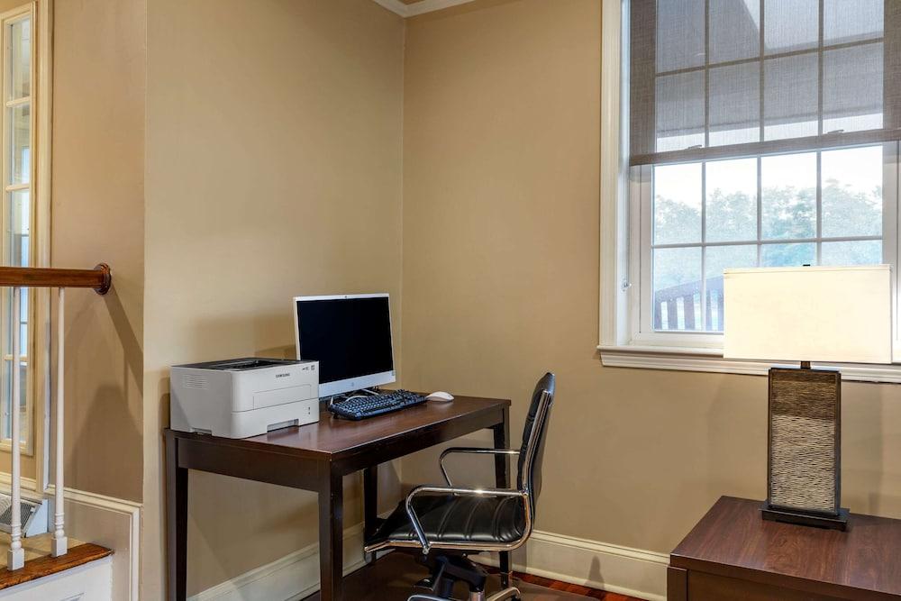 Comfort Inn Foxboro – Mansfield photo 35