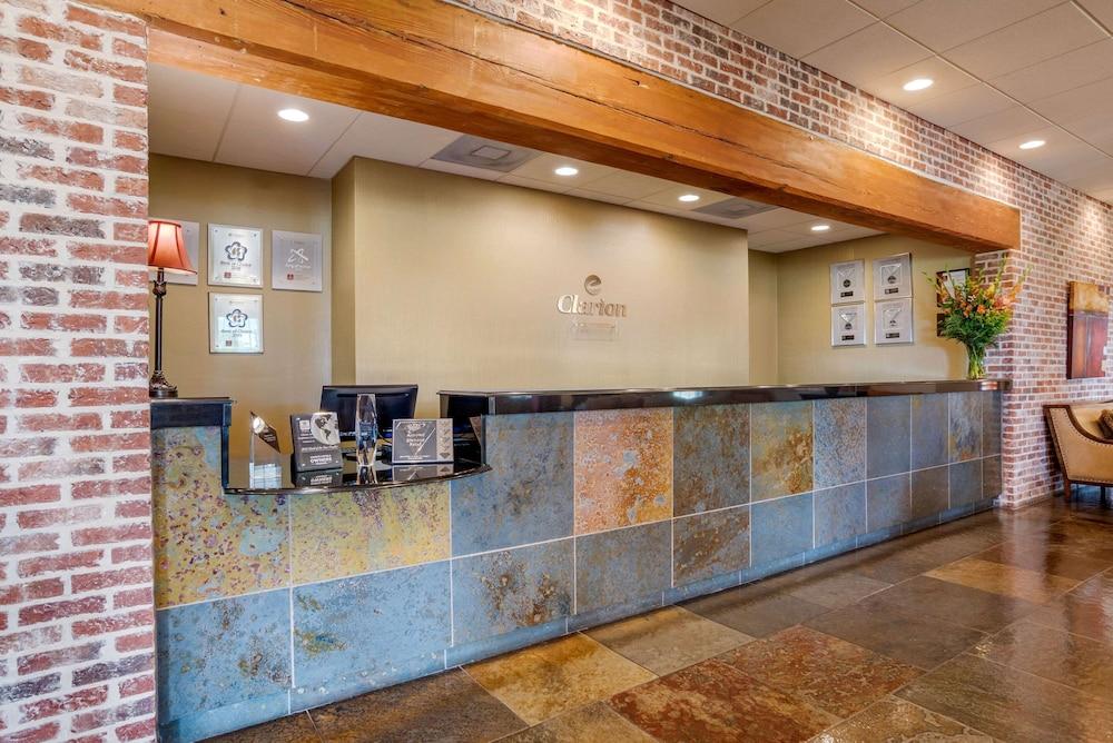 Clarion Inn and Conference Center photo 4