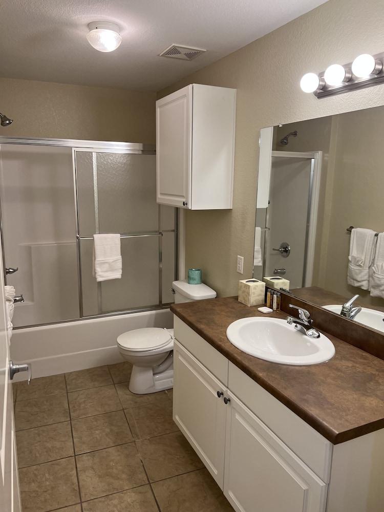 Washburn Hotel Suites photo 24
