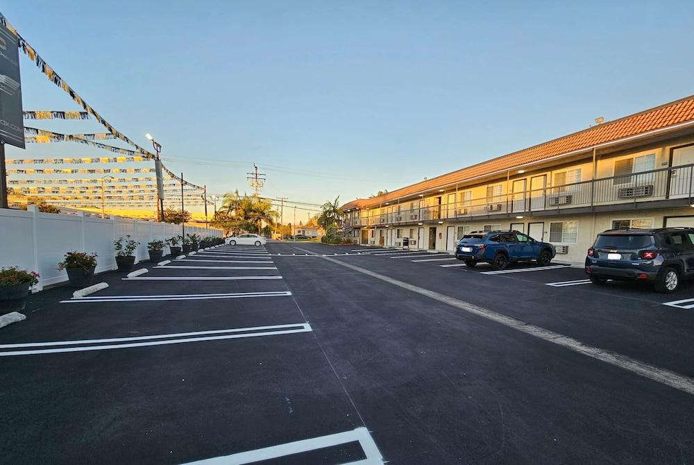 Travelodge by Wyndham Fullerton Near Anaheim photo 42