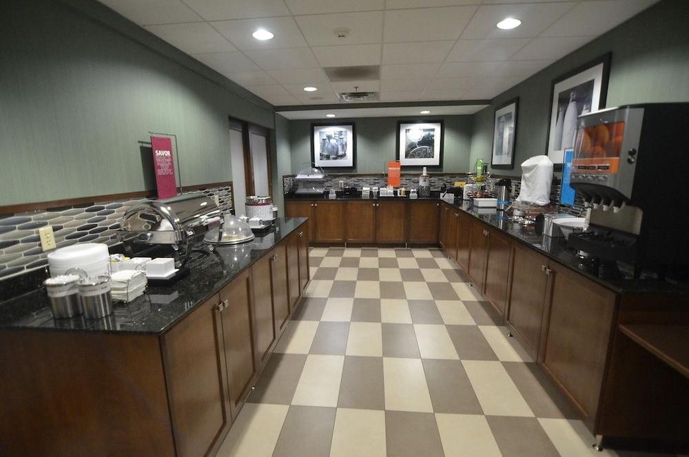 Hampton Inn Ft Payne photo 20