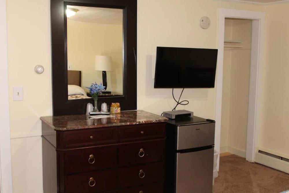 Royal Coach Motor Lodge photo 1